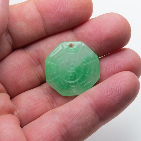 Natural Jade Ying yang Pendent - Picture 1 of 2